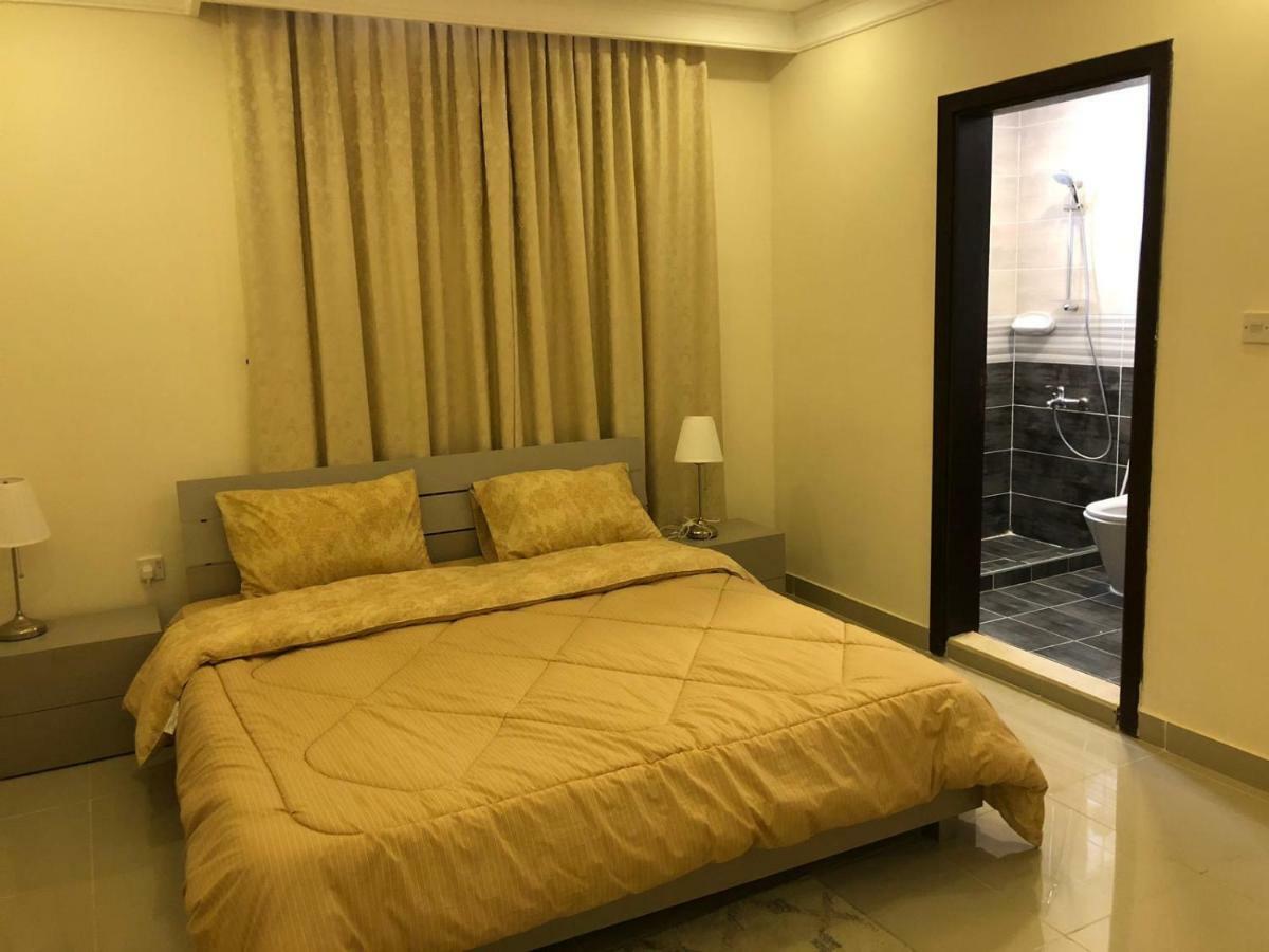 The Diamonds Apartment Al Khiran Bagian luar foto